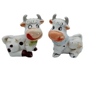 Vtg‎ Ceramic Cow Salt & Pepper Shakers Small White Cows Set Of 2 Farmhouse Decor